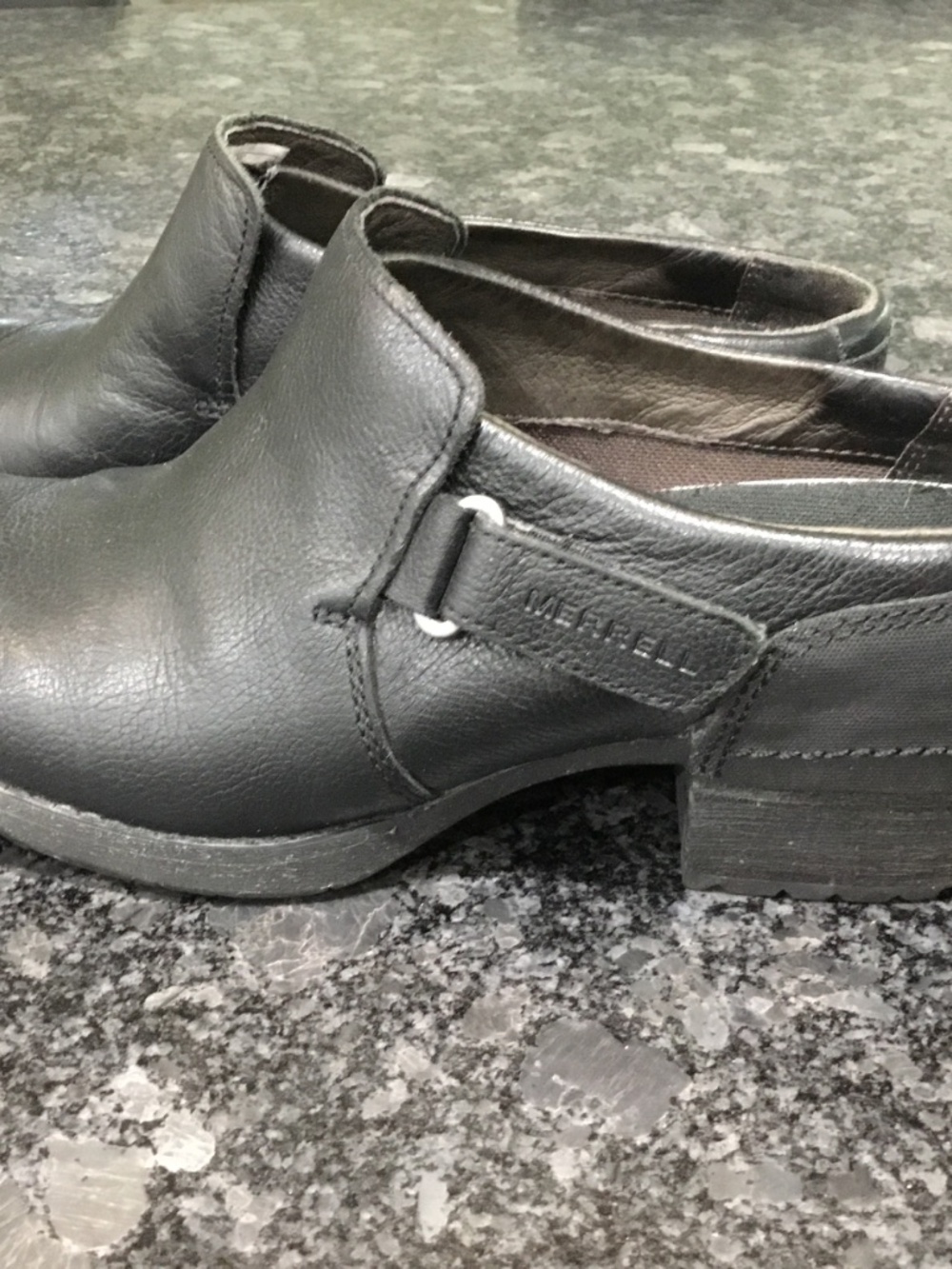 Merrill Clogs Size 9 - Picture 2 of 3